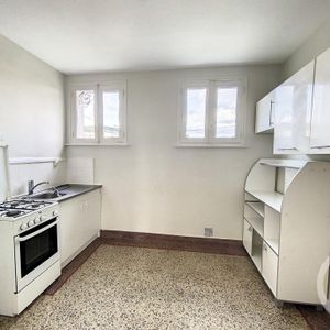 Location Appartement 2 pièces 44m² CLERMONT FERRAND 63000 - Photo 3