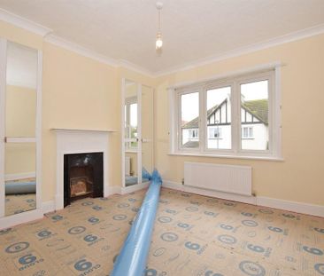 4 bedroom detached house to rent - Photo 3