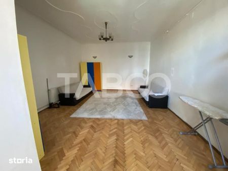 Garsoniera de inchiriat 42mpu mobilata utilata zona Centrul Istoric - Fotografie 3