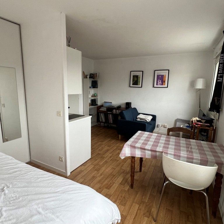 Location Appartement 1 pièce Meublé 23m² NANTES 44100 - Photo 1