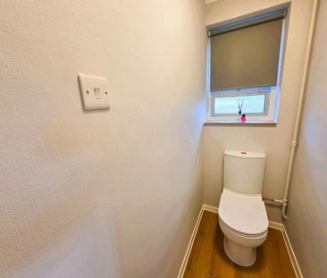 3 bedroom semi-detached house to rent - Photo 6