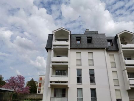 PROCHE GARE ET CENTRE VILLE - APPARTEMENT TYPE 2 - Photo 4
