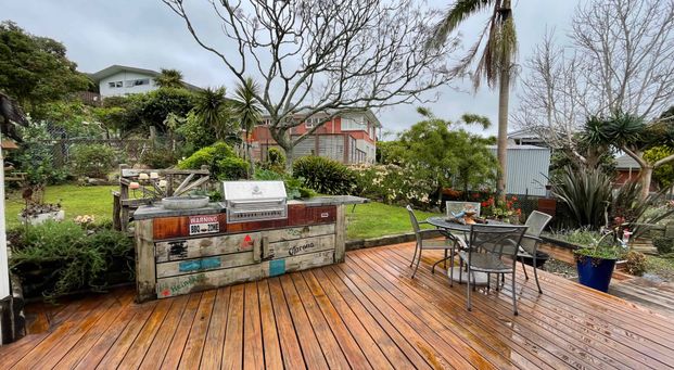 Spacious 3-Bedroom Home in Kamo - With Double Garage - Photo 1