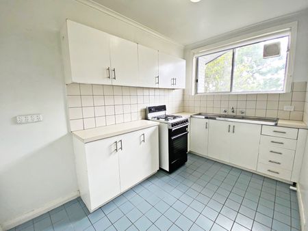 9/200 Clarke Street, Northcote VIC 3070 - Photo 5