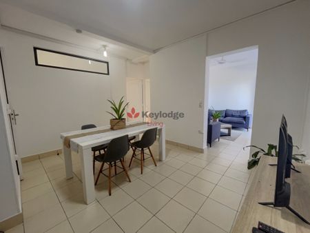 Location Maison 3 pièces 75m² ST ANDRE 97440 - Photo 3