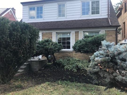 For Lease - 159 Avondale Avenue, Toronto, Ontario - Photo 1