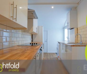 3 bedroom flat to rent - Photo 6