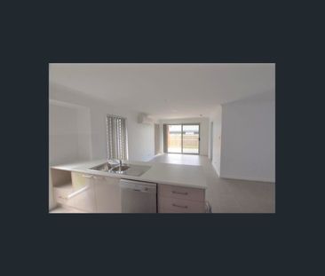 31 Nova Street, Waterford, Qld 4133 - Photo 1