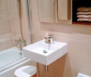 Spacious single bedroom and private bathroom. - Photo 4