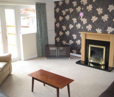3 bedroom terraced house to rent - Photo 2