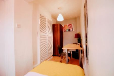 Single Room - Photo 4