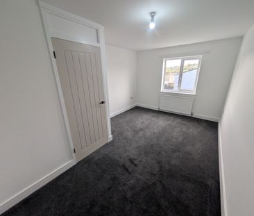A 3 Bedroom Terraced - Photo 5