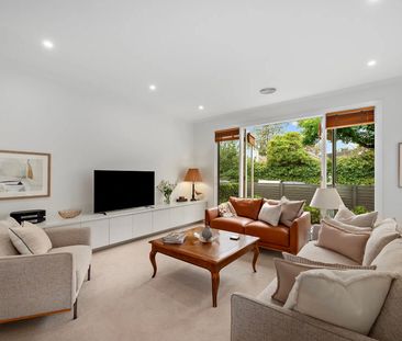 Brighton East - Photo 1