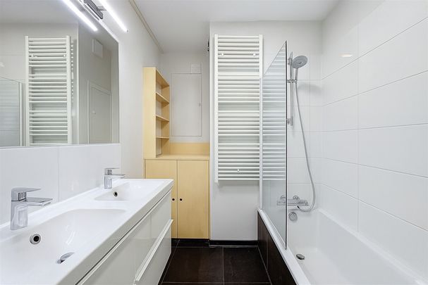 Appartement 2 chambres semi-meublé - Photo 1