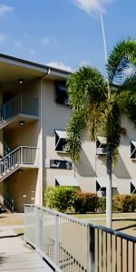 Six Bedroom Apartment - Photo 4