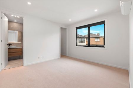 6/26 Oxford Street, Nunawading - Photo 5