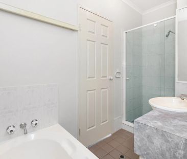 Spacious Riverfront Apartment with Stunning Views - Photo 2