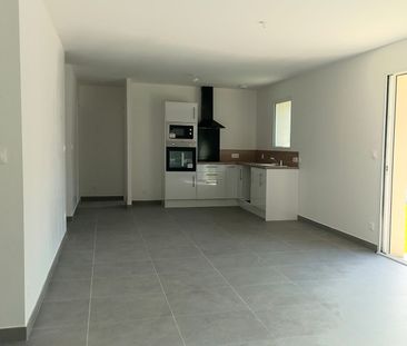 Location Maison 4 pièces 88m² - Photo 1