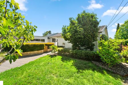 130 Atherton Street, Downer ACT 2602 - House For Rent | Domain - Photo 3