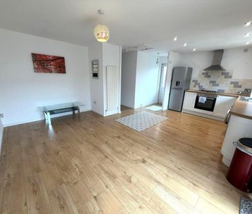 2 bedroom semi-detached bungalow to rent - Photo 2