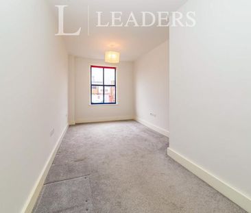1 bedroom apartment to rent High Street, Crawley, RH10 - Photo 1