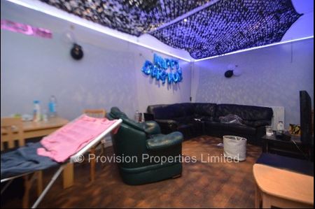 6 Bedroom Student House Central Hyde Park - Photo 2