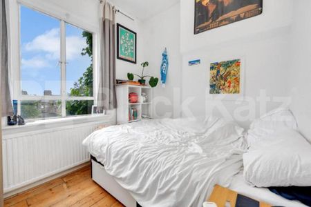 Stylish 3 Bed Apartment with Private Outdoor Space in Tufnell Park - Photo 4