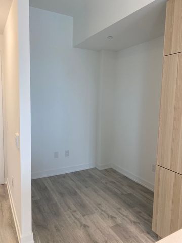 For Lease - 220 Missinnihe Way Unit# 316, Mississauga, Ontario - Photo 3