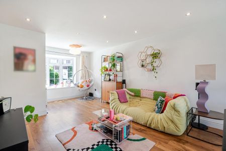 3 bedroom terraced house to rent - Photo 2