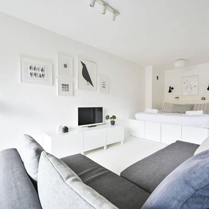 Studio to rent - Photo 1