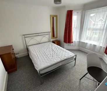 To Rent Muscliffe Road, Winton, Bournemouth, BH9 £2,550 pcm Tenancy... - Photo 5