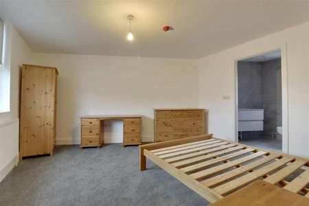 Stride Avenue, Baffins, Portsmouth, PO3 - Photo 5