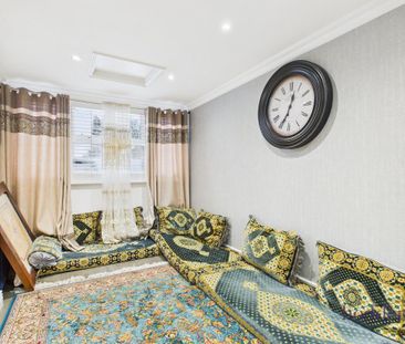 4 bedroom detached house to rent - Photo 3