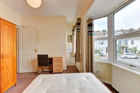 6 bedroom house to rent - Photo 3