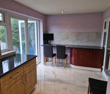 1 bedroom in a house share to rent - Photo 6