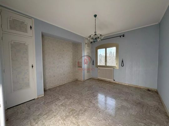 Location Maison 6 pièces 201m² LE CASTELLET 83330 - Photo 1