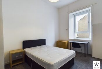 Room at Dalhousie Street, City Centre, Glasgow G3 6PN - Photo 5