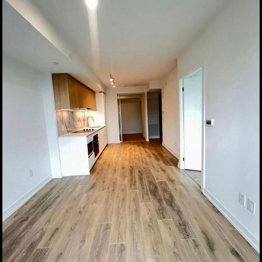 For Lease - 1100 Sheppard Avenue West Avenue Unit# 637, Toronto, Ontario - Photo 1