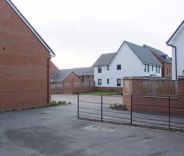 Ryburn Road, Catcliffe, Rotherham, S60 - Photo 1