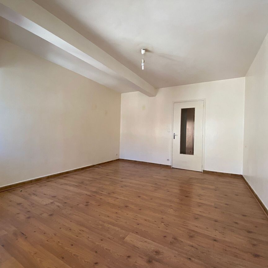 Location Appartement 5 pièces 115m² BESANCON 25000 - Photo 1
