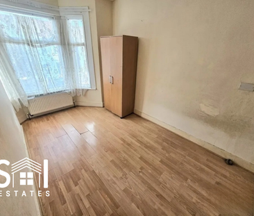5 bedroom terraced house to rent - Photo 3