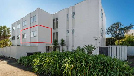 With views and more! - Photo 5