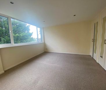 2 bedroom maisonette to rent - Photo 5