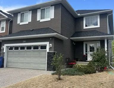 Walkout basement 2 bedroom | 208 Everhollow Street Southwest, Calgary - Photo 1