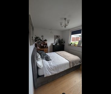 3 Bed Semi-Detached House, Yeovil Road, LU2 - Photo 6