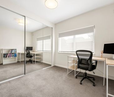 2/246 Union Road, Surrey Hills VIC 3127 - Apartment For Rent | Domain - Photo 2