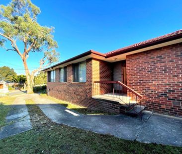 3 Holberry Street, NUNAWADING - Photo 1