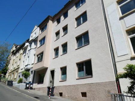 3-Zimmer-Dachgeschoss-Wohnung mit Blick über die Hagener Innenstadt - Photo 4