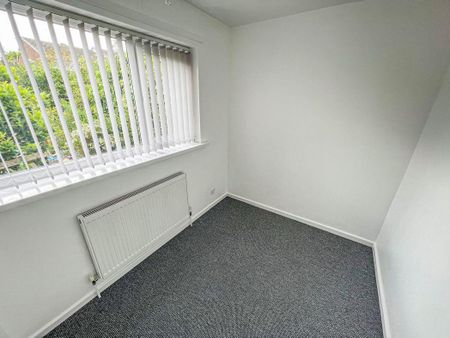 2 bed lower flat to rent in NE12 - Photo 2