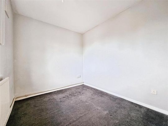 2 bedroom maisonette to rent - Photo 1